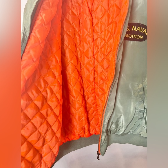 Navy Bomber men’s top gun fighter pilot patch jacket satin green size large - Picture 8 of 8